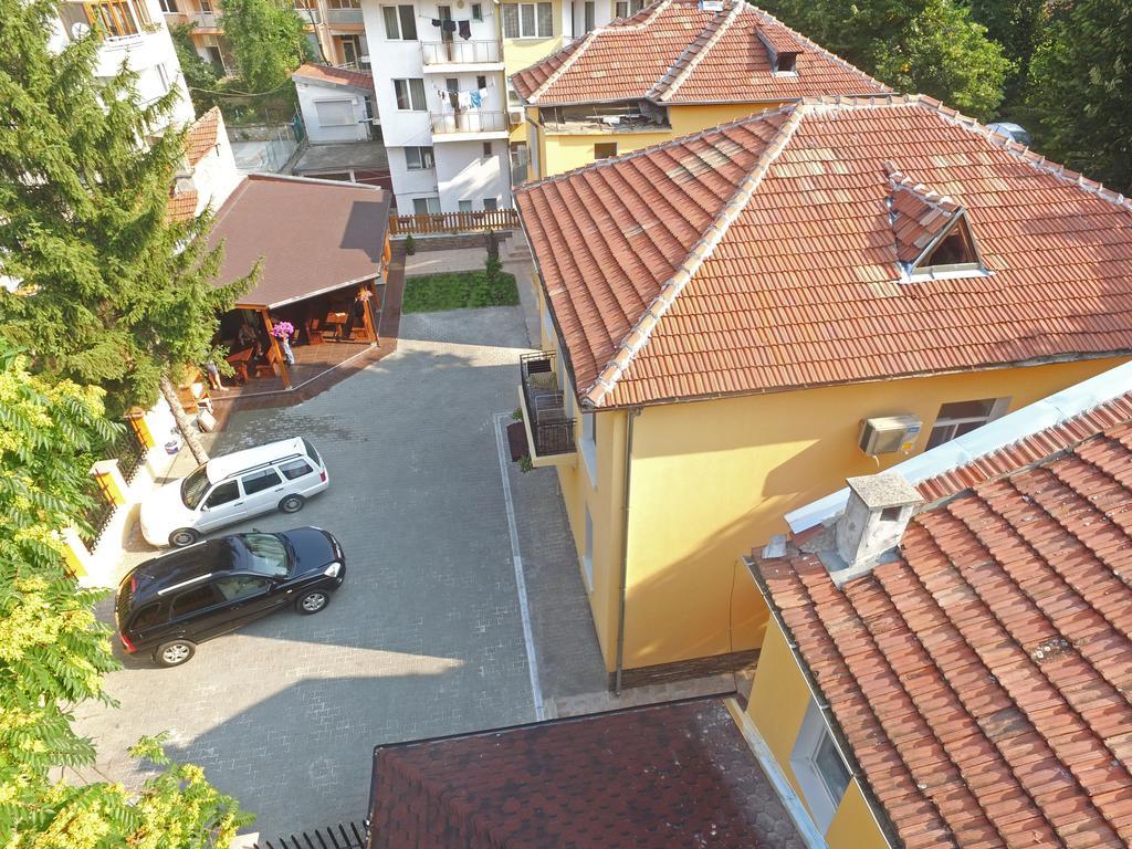 Guest House Anelim Veliko Tărnovo Exteriör bild
