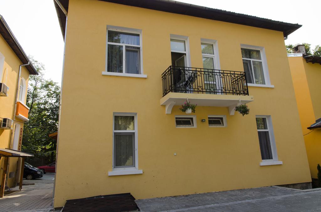 Guest House Anelim Veliko Tărnovo Exteriör bild