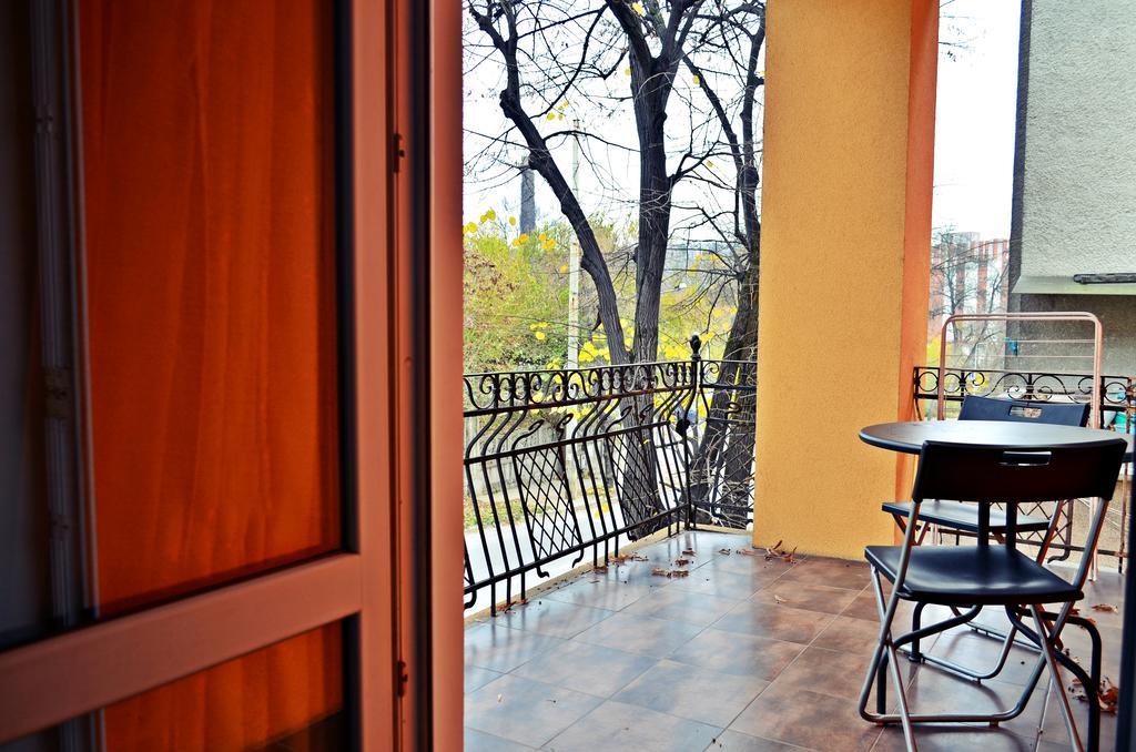 Guest House Anelim Veliko Tărnovo Exteriör bild