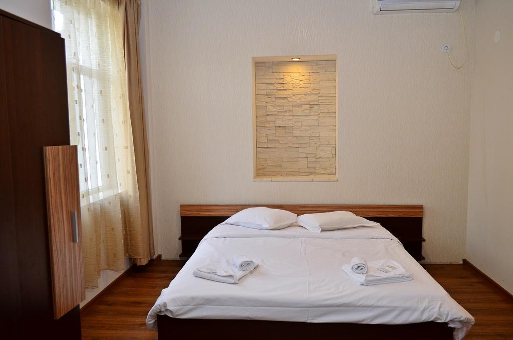Guest House Anelim Veliko Tărnovo Exteriör bild