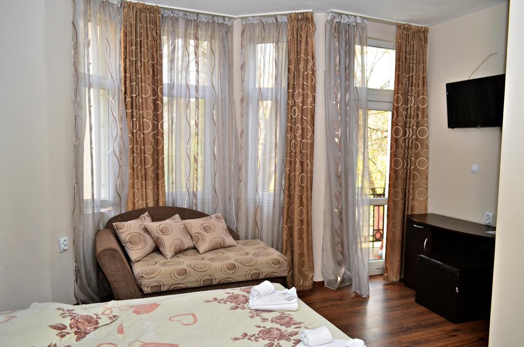 Guest House Anelim Veliko Tărnovo Exteriör bild