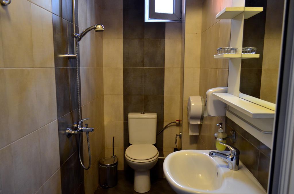 Guest House Anelim Veliko Tărnovo Exteriör bild